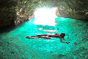 shipwreck blue caves zakynthos cruise